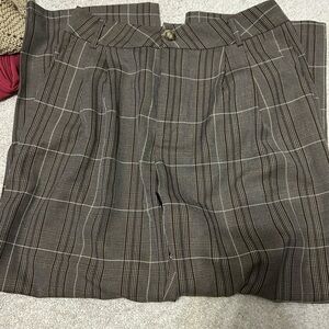 Brown Plaid Pleated Trousers